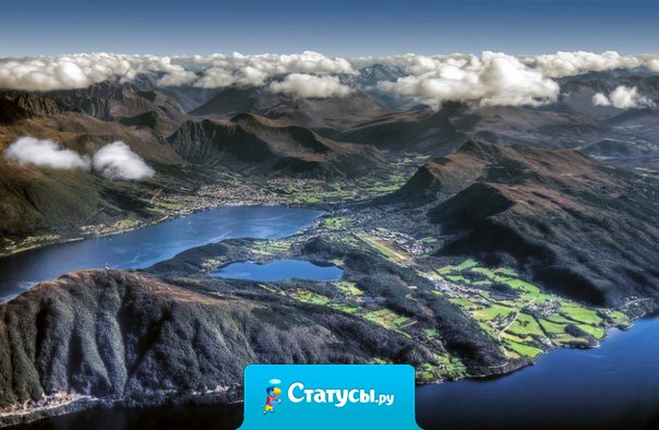 Не жди, что станет легче, проще, лучше. Не станет. Трудности будут всегда. Учись быть счастливым прямо сейчас. Иначе не успеешь.