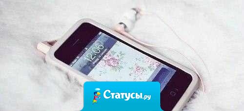 Пишут все, кроме тех,  от кого действительно ждешь сообщения.