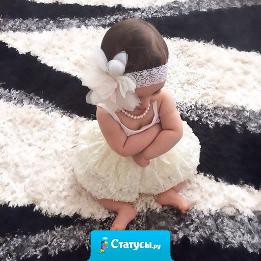 Четырёхлетняя дочь - папе: - Не ори на меня, я тебе не жена!