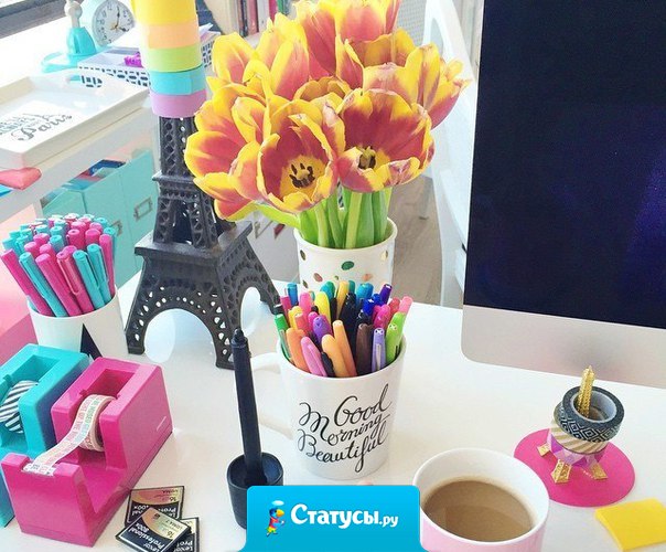 Кругом тебя одни чудаки, сплошь одни чудаки; а поживешь с ними года два-три и мало-помалу сам, незаметно для себя, становишься чудаком. Неизбежная участь. 