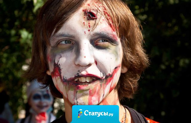 Совет дня: Никогда не ходите пугать сотрудников банка в хэллоуиновском костюме. Они перепугаются. Особенно, если сегодня не Хэллоуин!