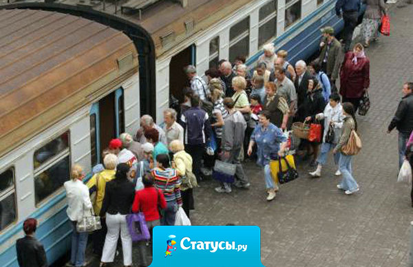 В российских электричках станции объявляют на том же языке, на котором пишут врачи.