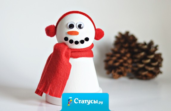 Надела белое платье, белые колготки, думала, на Новый год снежинкой буду. Посмотрела на себя в зеркало - ни фига себе сугроб!!! 