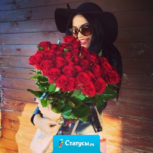 Если женщина улыбается, значит, какой-то мужчина... Очень старается!