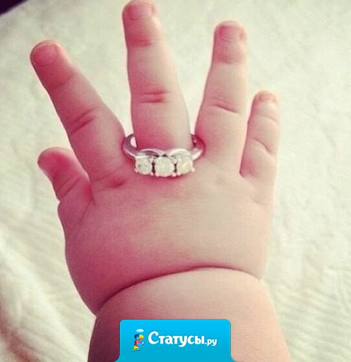 Я знаю пароль, я вижу банкомат. Мне кажется мой муж завтра будет не рад.