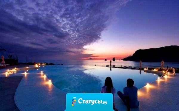 Жизнь коротка - нарушайте правила, прощайте быстро, целуйтесь медленно, любите искренне, смейтесь неудержимо и никогда не сожалейте о том, что было...