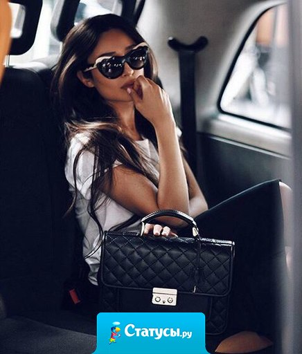 Одиноких женщин не бывает. Есть свободные и не определившиеся.