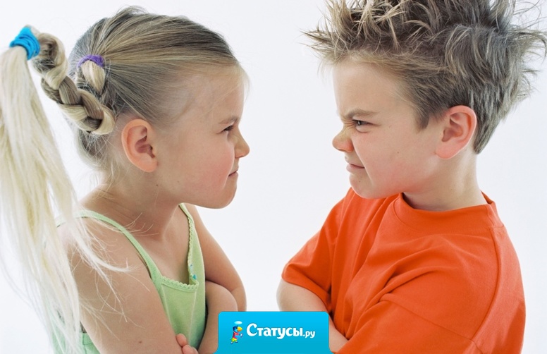 Почему я выросла «блондинкой»? Может потому, что мой брат часто бил меня по голове.